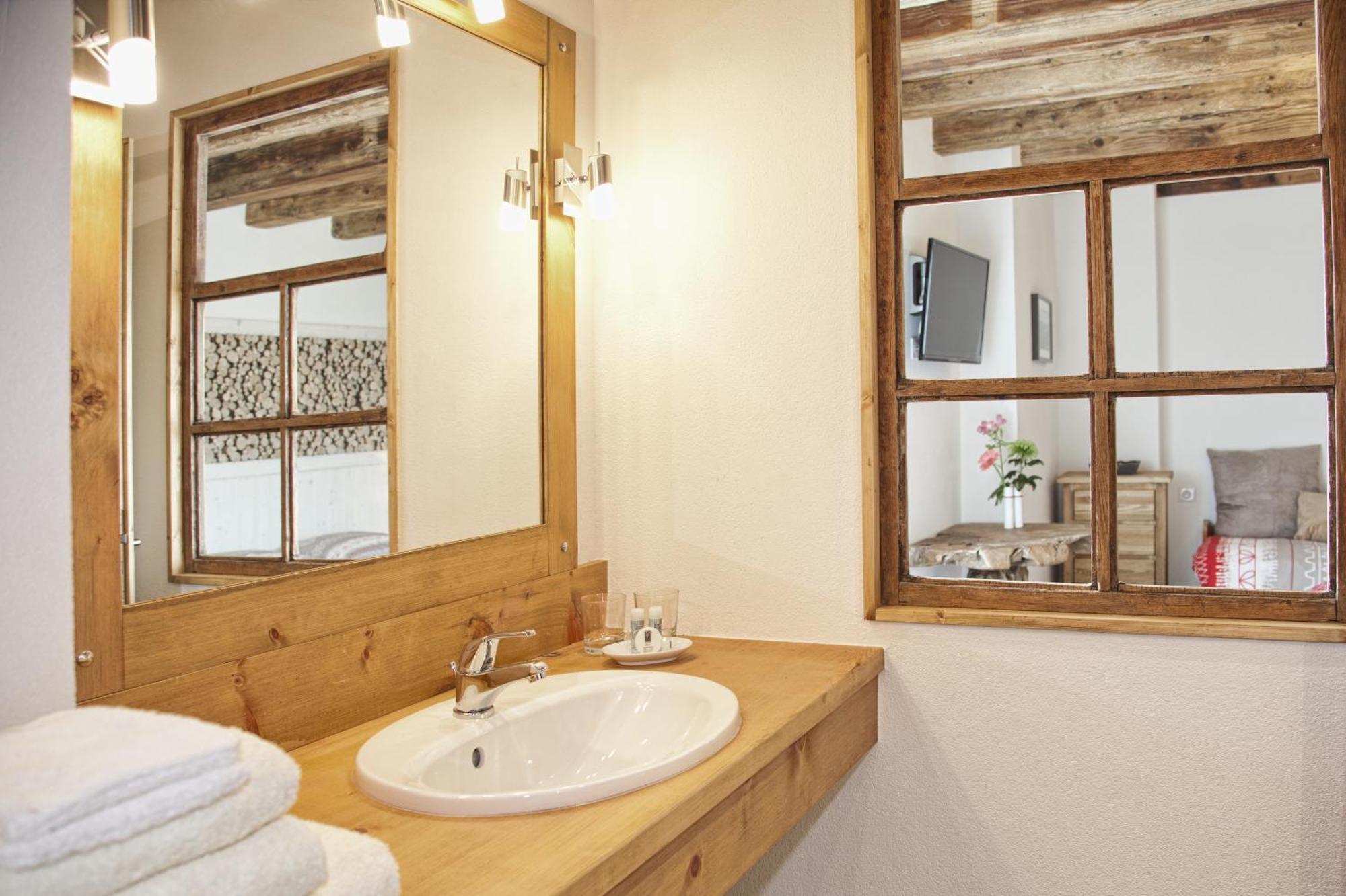 Chambres D'Hotes La Grangelitte Doussard Ruang foto